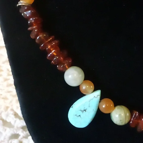 Turquoise, amber and malachite 8" necklace - southwestern Native made USA - Picture 6 of 9
